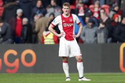 包含国际比赛日阿贾克斯调整名单以备欧冠，完成体检环节打磨，管理层满意，更衣室氛围转暖的词条-星空娱乐网站